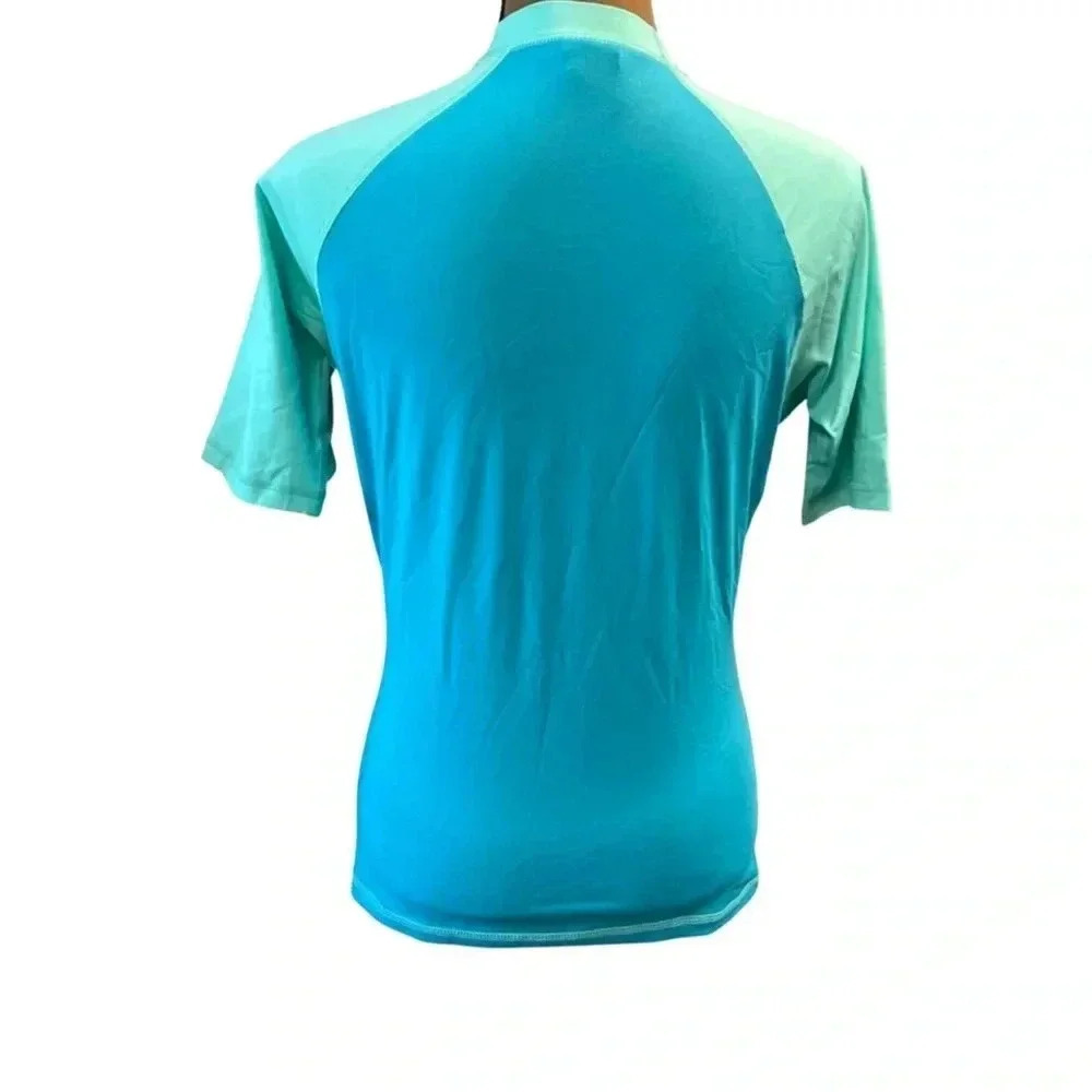 bundle 3 or more Roxy Rashguard NWT - Picture 2 of 4